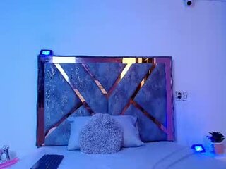 miablonde__
